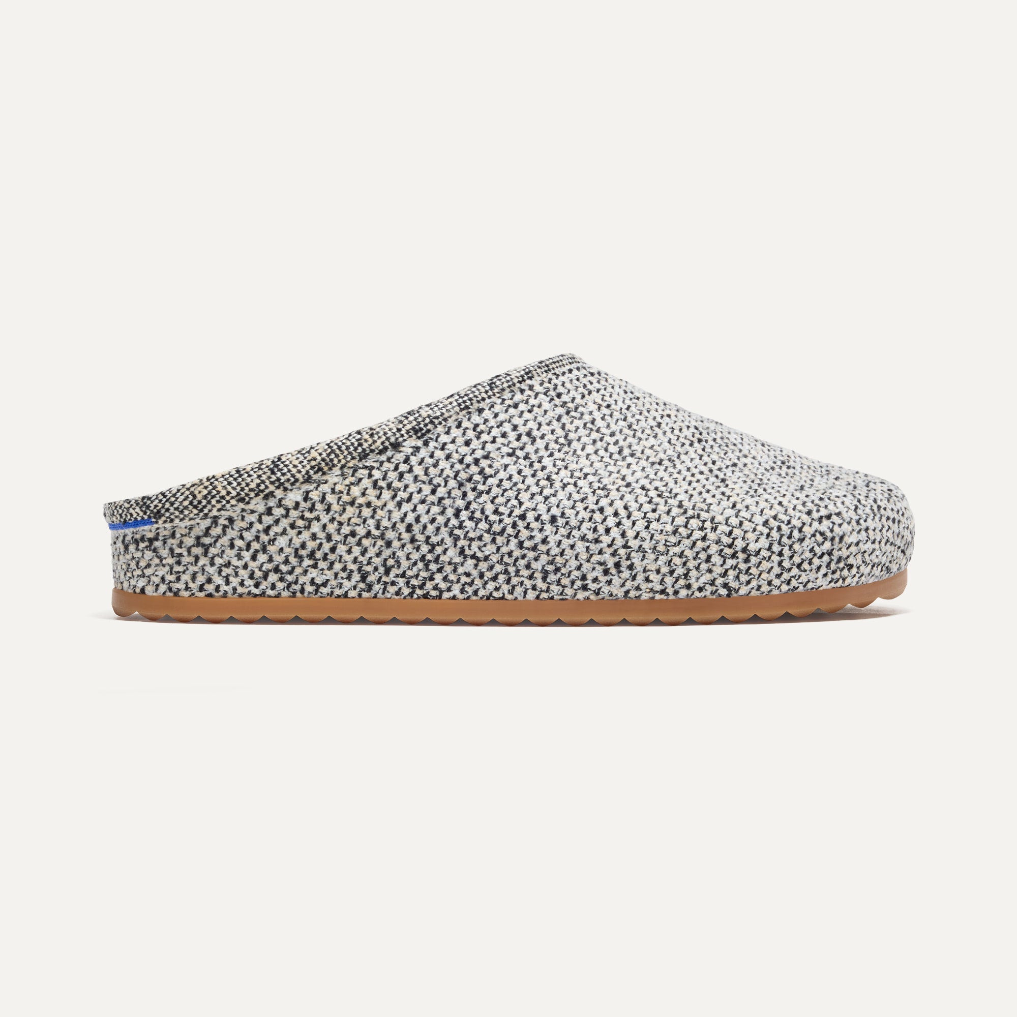 The Cozy Clog - Cookies and Cream Boucl?? - Image 6