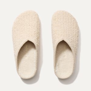 The Cozy Clog - Honeybun Boucl??